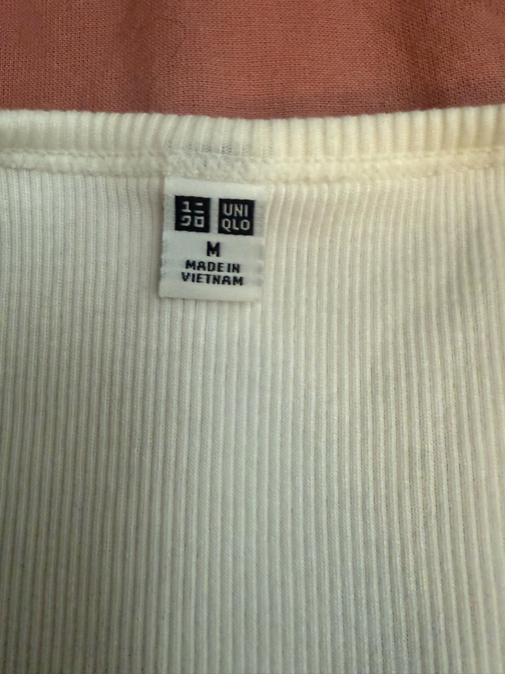 Uniqlo Ribbed Tee - Picture 3 of 4